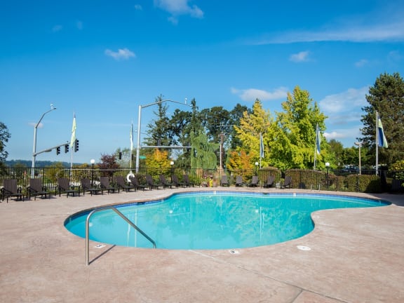 Apartments in Clackamas Crown Court